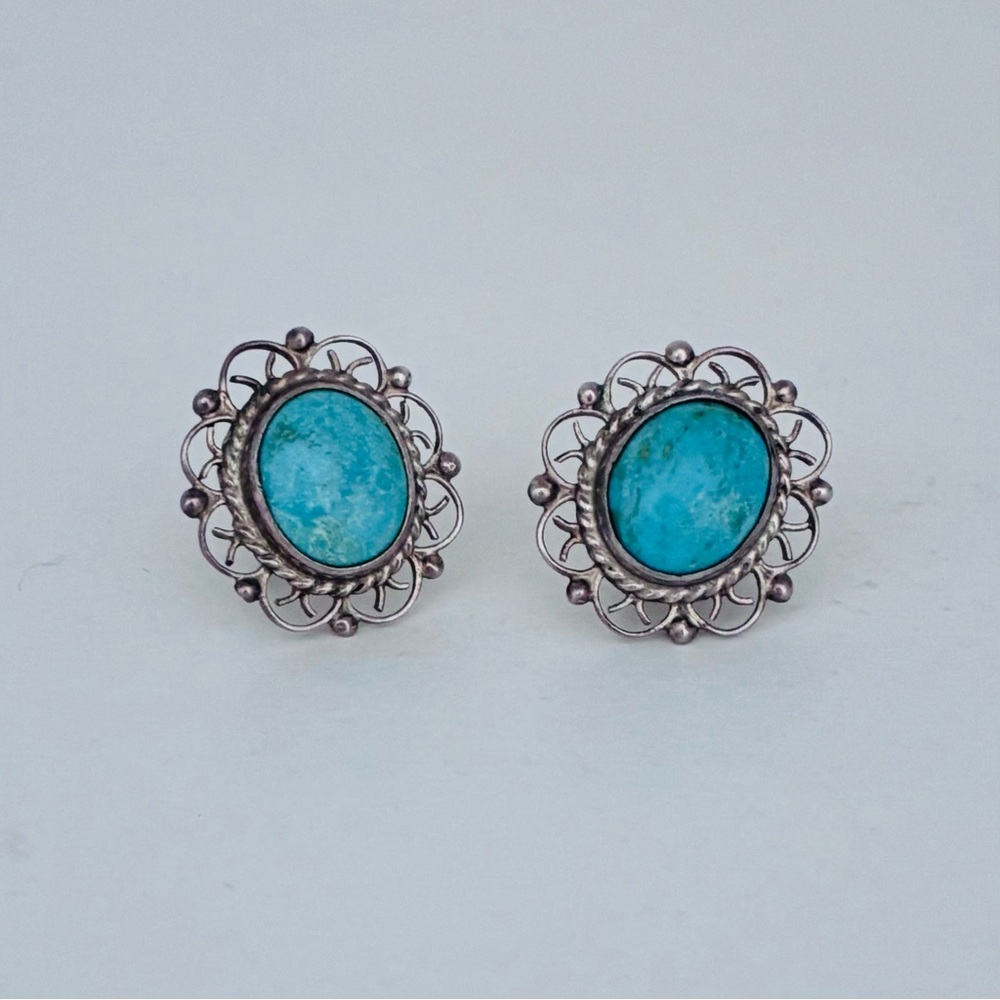 925 Vintage Sterling Silver with Turquoise Post Earrings